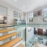 Park Lane Palace- Luxury Sleeps 10