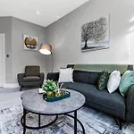 Cozy Battersea Apartment Sleep 5 Easy Access To Central London