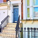 Beethoven St One Bedroom Flat - 3 Beds Up To 4 Adults
