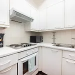 Spacious 1 Bedroom London Bridge