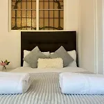 Oxford Street Four Bedroom Luxury Villa
