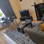 Spacious 1 Bed In West Kensington Or Hammersmith