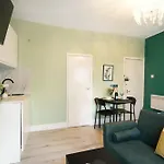 Livestay Studio Apartment In The Heart Of Angel 1