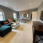 Upscale 3Br Duplex Experience The Charm Of Westbourne Grove
