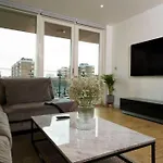 Luxury 2 Bed 2 Bath Cntrl London