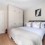 The Clapham House