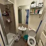 A Double Room In The Heart Of Ealing Broadway
