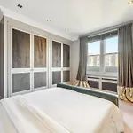 Knightsbridge Flat 3 Bed