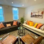 Private 1 Bed Flat In Chelsea
