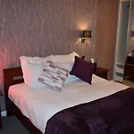 The Fitzrovia Belle Hotel