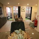 Ft5 Penthouse Apartments
