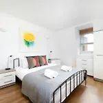Wonderful 2Br Flat On Richmond Street