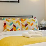 Fantastic Multilevel 3Br, Vibrant Angel, 5Min Tube