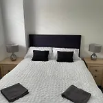 Lovely 1-Bedroom Apartment In London