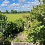 Unique 2 Bedroom Flat In Heart Of Walthamstow