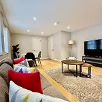 Kensington 2Bed Stucco Bright Large High Ceilings - Luxurylondonstays