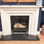 Pass The Keys - Wonderful Family Home In Earlsfield