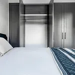 Spacious 3-Bedrooms At Shoreditch