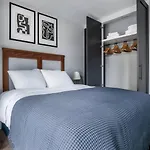 Spacious 3-Bedrooms At Shoreditch