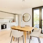 The South Wimbledon Hideout - Fancy 1Bdr Flat With Balcony