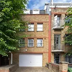 Charming 3Br Flat In London