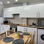 Comfy Entire Flat In Kings Cross