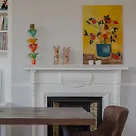 Newly Renovated 3 Bedroom Apartment In North West London