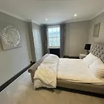 Luxurious & Central 3Bd House - Chelsea