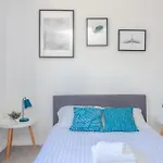 Lovely 4 Bedroom House With Garden Near Waterloo