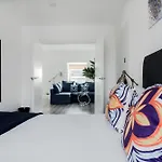 Wonderful Apartments Near Portobello Road