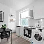 Excellent Location 1 Bed Flat By Tower Bridge