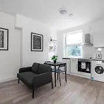 Excellent Location 1 Bed Flat By Tower Bridge