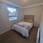 Aarons Riverview Luxury Apartment