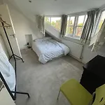 Cosy Attic Flat With Views