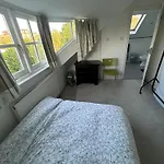 Cosy Attic Flat With Views