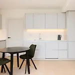 The East London Mile Hideaway - Bright 1Bdr Flat