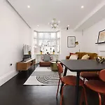 Lux 3 Bedrooms 4 Bathrooms Notting Hill