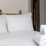Lux 3-Bed Apartment With Patio In Central London