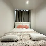 Two Bedroom Apartment Edgware Road