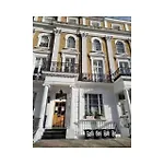 F201-Affordable Studio Near Hyde Park