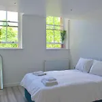 Beautiful Flat Near Central London - Entire Flat - Equipped Kitchen - Private Bathroom