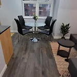 Stylish One Bedroom Flat In Finchley Road
