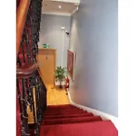 Fb2-Fantastic Basement Studio Good For 3 Near Hyde Park