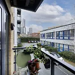 Lovely One Bedroom Apartment In Elephant Castle