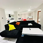 Spacious One Bed Property In Wembley