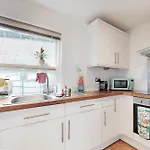 Luxury Corner - La Reserve Knightsbridge