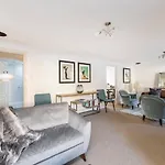 Idyllic Mews Apartment In Fantastic Location!