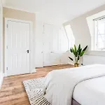 Be London - The Mayfair Apartments