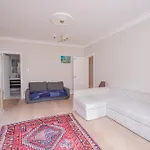 Stylish 3 Bedroom Flat In Little Venice