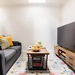 Tranquil 1 Bedroom Flat Hackney London